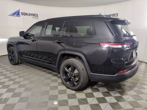Used 2024 Jeep Grand Cherokee L Limited w/ Black Appearance Package AWD/4WD image 3