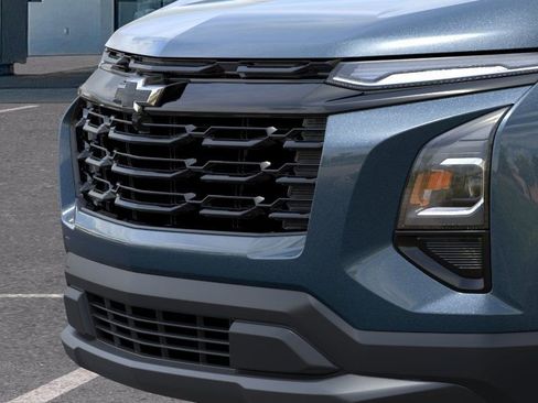 New 2026 Chevrolet Equinox LT w/ Convenience Package II FWD image 13