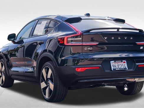 Used 2023 Volvo C40 P8 Recharge Ultimate image 5