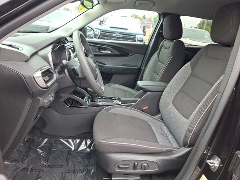 Used 2023 Chevrolet TrailBlazer LT w/ Convenience Package AWD/4WD image 14