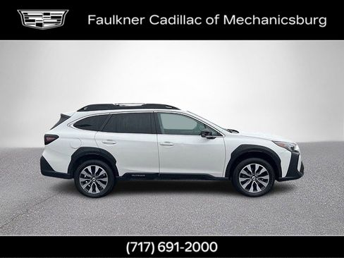Used 2023 Subaru Outback Limited image 3