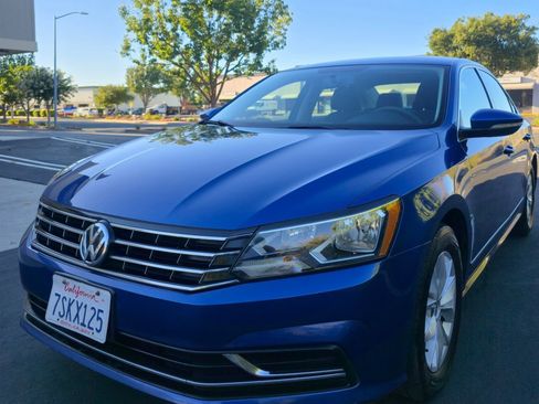 Used 2016 Volkswagen Passat 1.8T S FWD image 3