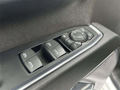 Used 2024 Chevrolet Silverado 2500 High Country w/ High Country Premium Package image 17