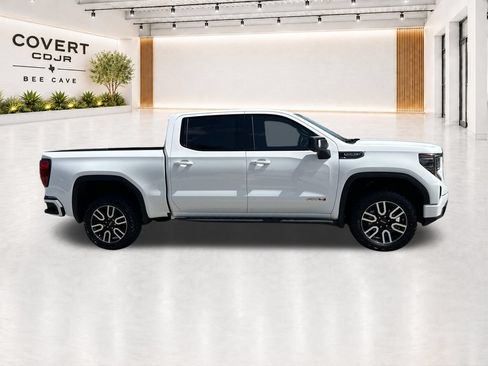 Used 2023 GMC Sierra 1500 AT4 w/ AT4 Premium Package AWD/4WD image 15