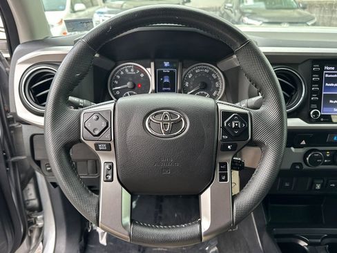 Used 2021 Toyota Tacoma SR5 RWD image 21