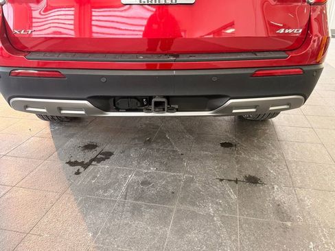 Used 2023 Ford Explorer XLT w/ Equipment Group 202A image 11