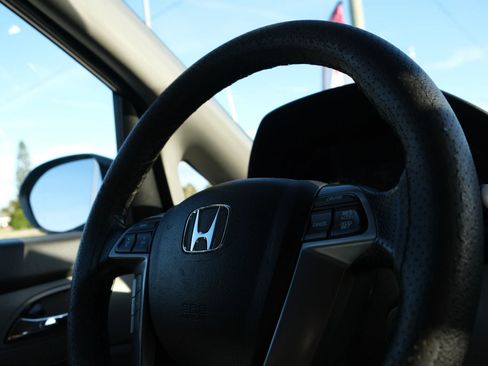 Used 2016 Honda Odyssey LX image 37