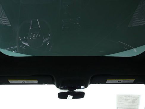 Used 2022 Audi e-tron GT Premium Plus w/ Performance Package image 19