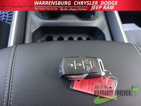 New 2026 RAM 1500 4x4 Crew Cab image 26