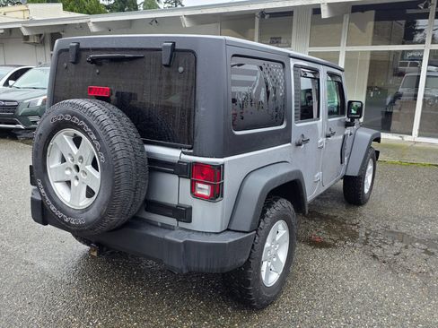 Used 2018 Jeep Wrangler Unlimited Sport S image 4