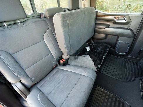 Used 2024 GMC Sierra 1500 SLE w/ Preferred Package image 28