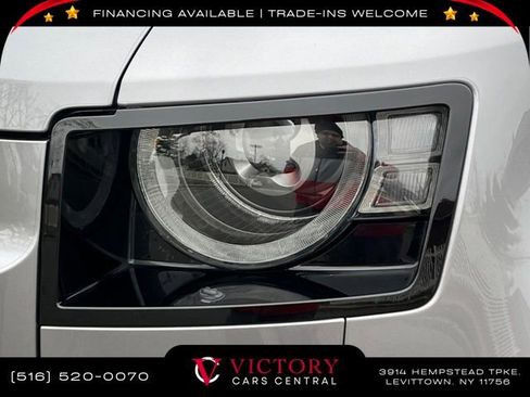 Used 2022 Land Rover Defender 110 X-Dynamic SE image 10