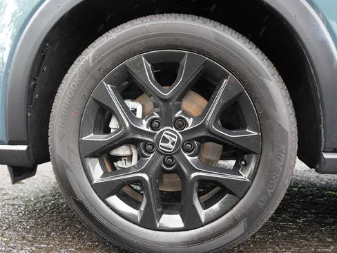 Used 2025 Honda HR-V Sport image 12