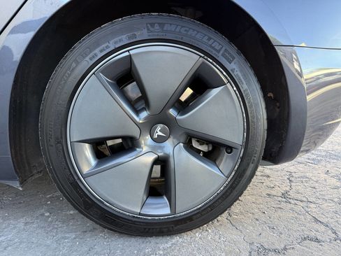 Used 2023 Tesla Model 3 Standard Range image 20