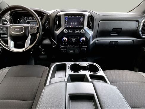 Used 2020 GMC Sierra 2500 SLE w/ SLE Value Package; AWD/4WD image 16