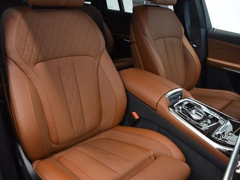 New 2027 BMW X7 xDrive40i w/ Executive Package AWD/4WD image 6