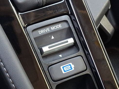 Used 2025 Honda Accord Touring image 26