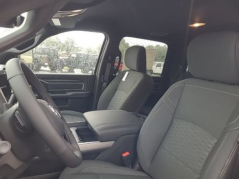 New 2026 RAM 2500 Big Horn AWD/4WD image 12