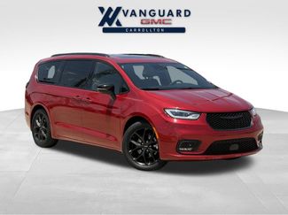 Used 2025 Chrysler Pacifica Limited FWD 360° Tour