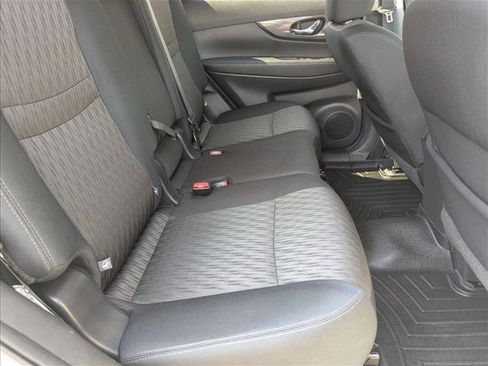 Used 2018 Nissan Rogue SV w/ Premium Package AWD/4WD image 19