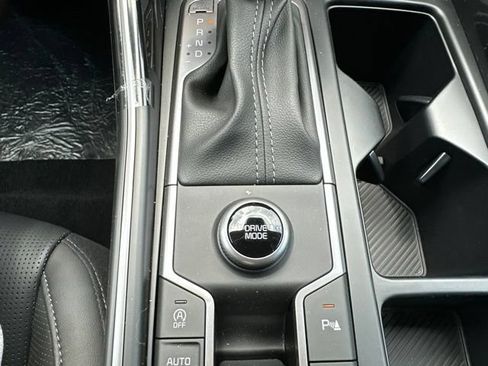 New 2026 Kia Sorento S w/ S Panoramic Sunroof Package FWD image 10