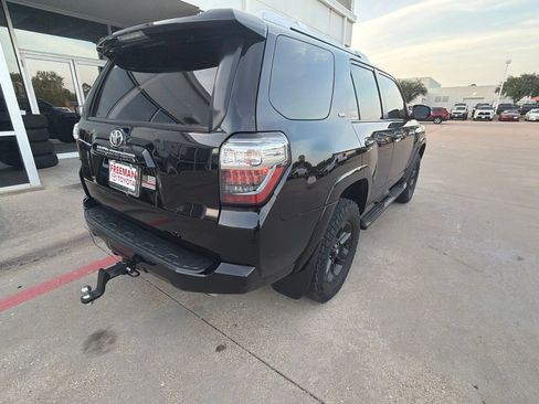 Used 2016 Toyota 4Runner SR5 Premium RWD image 7