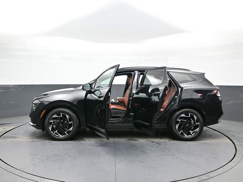 Certified 2025 Kia Sportage SX image 43