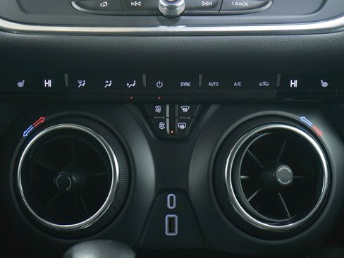 Used 2024 Chevrolet Blazer LT image 15