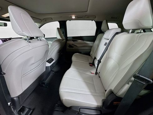 Certified 2026 INFINITI QX60 Luxe w/ Cargo Package AWD/4WD image 31