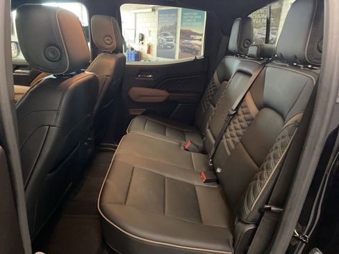 Used 2023 GMC Canyon Denali AWD/4WD image 11