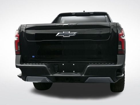 Used 2026 Chevrolet Silverado EV Trail Boss w/ Plus Package AWD/4WD image 4