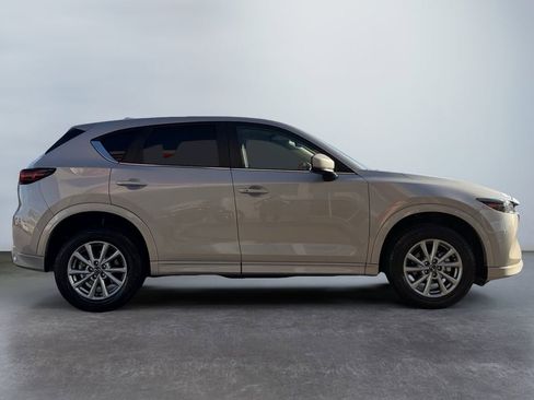 Used 2024 MAZDA CX-5 AWD 2.5 S w/ Select Package image 4
