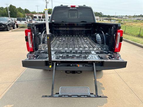 Used 2025 Ford F350 Platinum AWD/4WD image 25