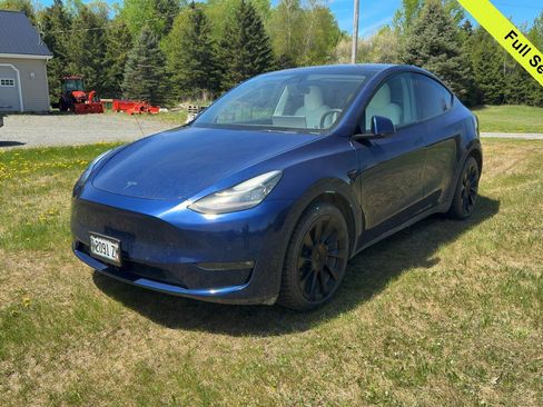 Used 2022 Tesla Model Y Long Range AWD/4WD image 1