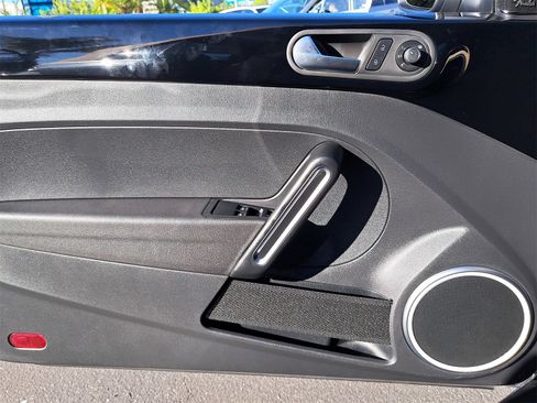 Used 2019 Volkswagen Beetle 2.0T Final Edition SEL image 25