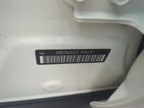 Used 2015 Kia Soul image 3