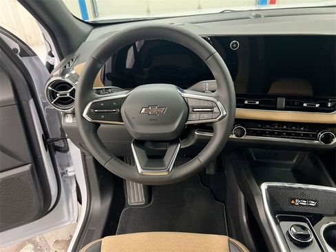 New 2026 Chevrolet Equinox ACTIV w/ Safety and Technology Package image 20