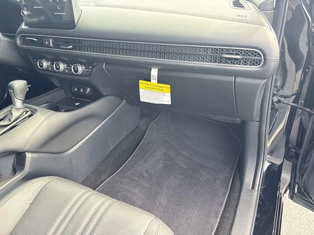Used 2026 Honda HR-V EX-L image 24