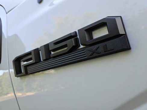 Used 2020 Ford F150 XL w/ Trailer Tow Package RWD image 11