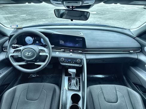 Used 2024 Hyundai Elantra SEL FWD image 24
