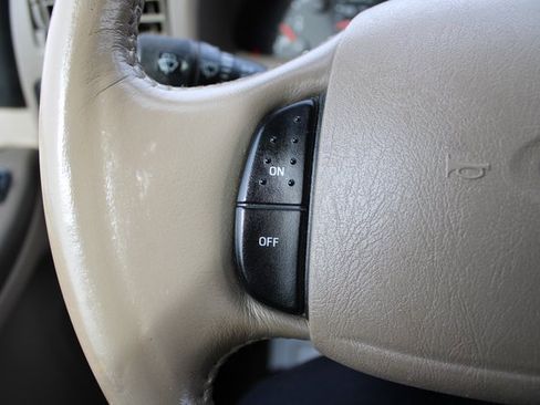 Used 2004 Ford F350 Lariat image 17