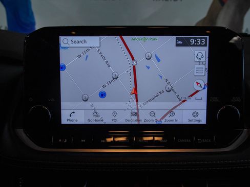 Used 2023 Nissan Rogue SL w/ SL Premium Package image 5