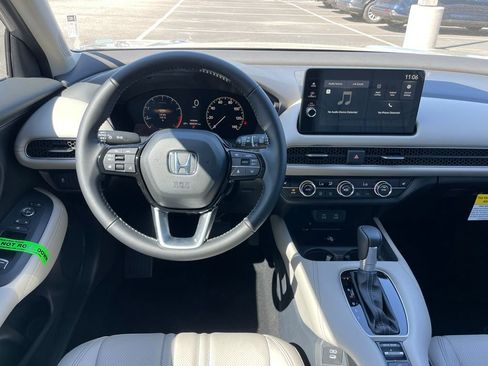 New 2026 Honda HR-V EX-L image 11
