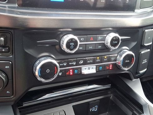 Used 2026 Ford F250 Lariat w/ Black Appearance Package AWD/4WD image 16