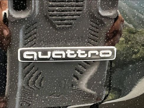 Used 2025 Audi Q5 2.0T Premium Plus w/ Premium Plus Package AWD/4WD image 10