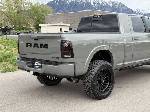 Used 2026 RAM 3500 Limited AWD/4WD image 10