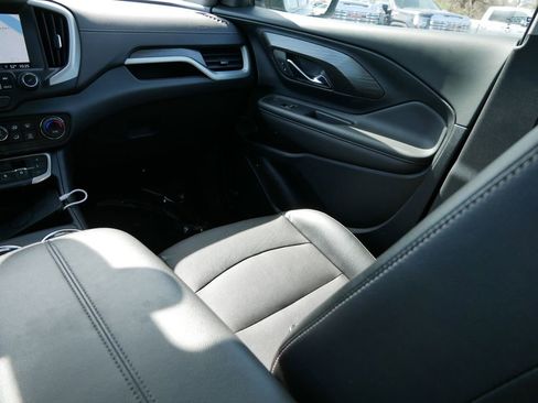 Used 2023 GMC Terrain SLT w/ Infotainment Package II AWD/4WD image 20