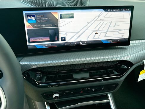 New 2026 BMW 330i Sedan w/ M Sport Package image 10