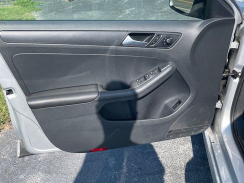 Used 2014 Volkswagen Jetta S FWD image 10