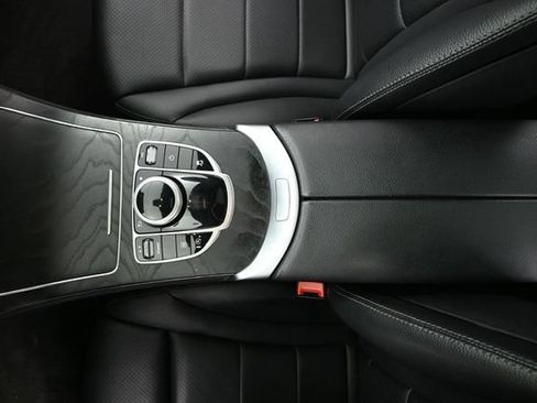 Used 2019 Mercedes-Benz GLC 300 image 35